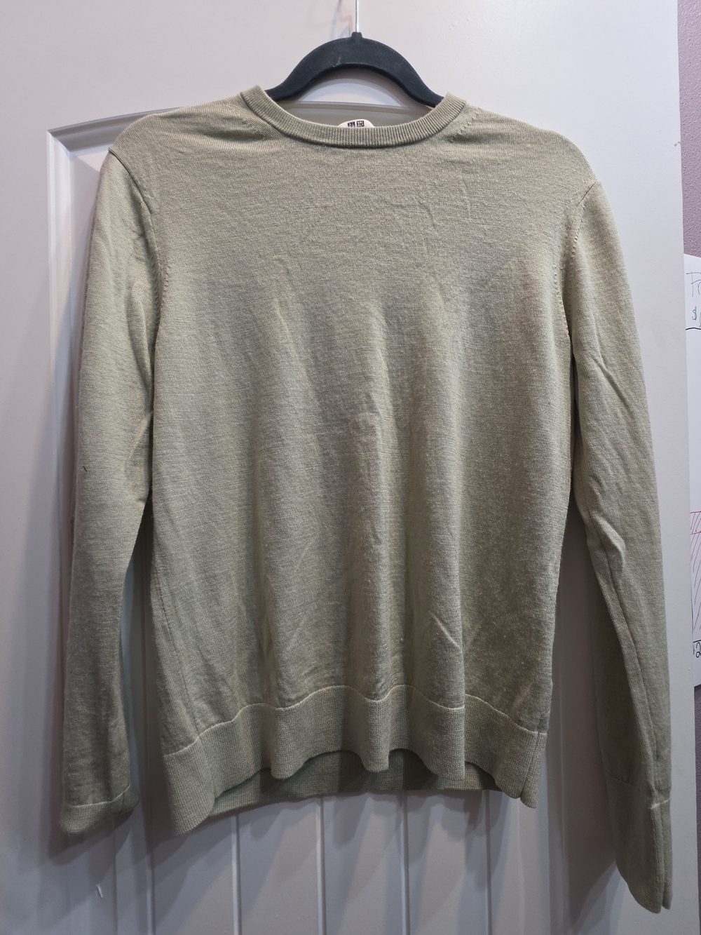 UNIQLO 100% Extra Fine Merino Wool Crewneck Sweater